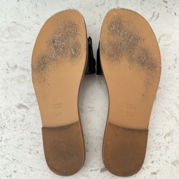 Gucci horseshoe buckle sandal - Picture 3 of 7